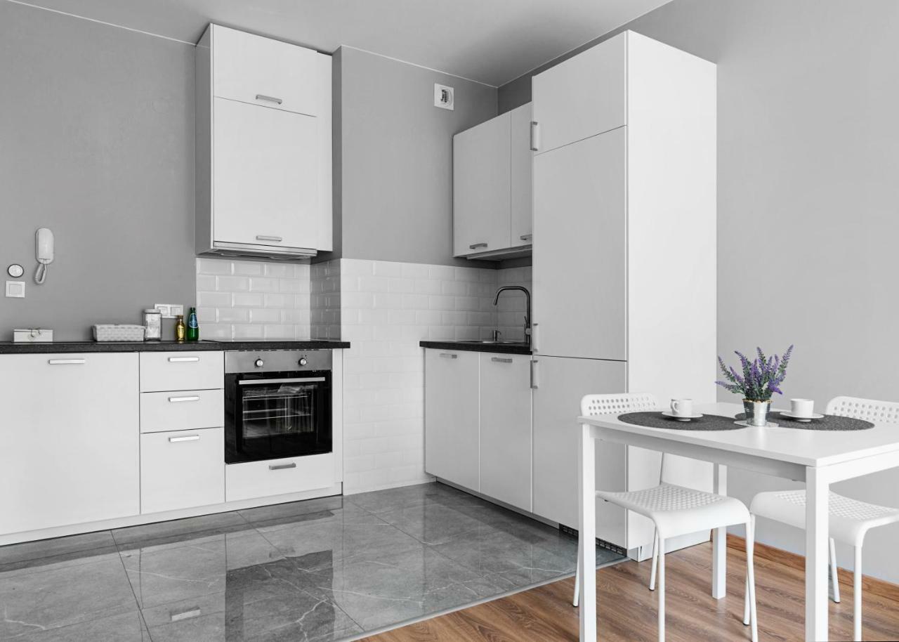 Warszawa-Wlochy Brilliant Apartment Eksteriør billede